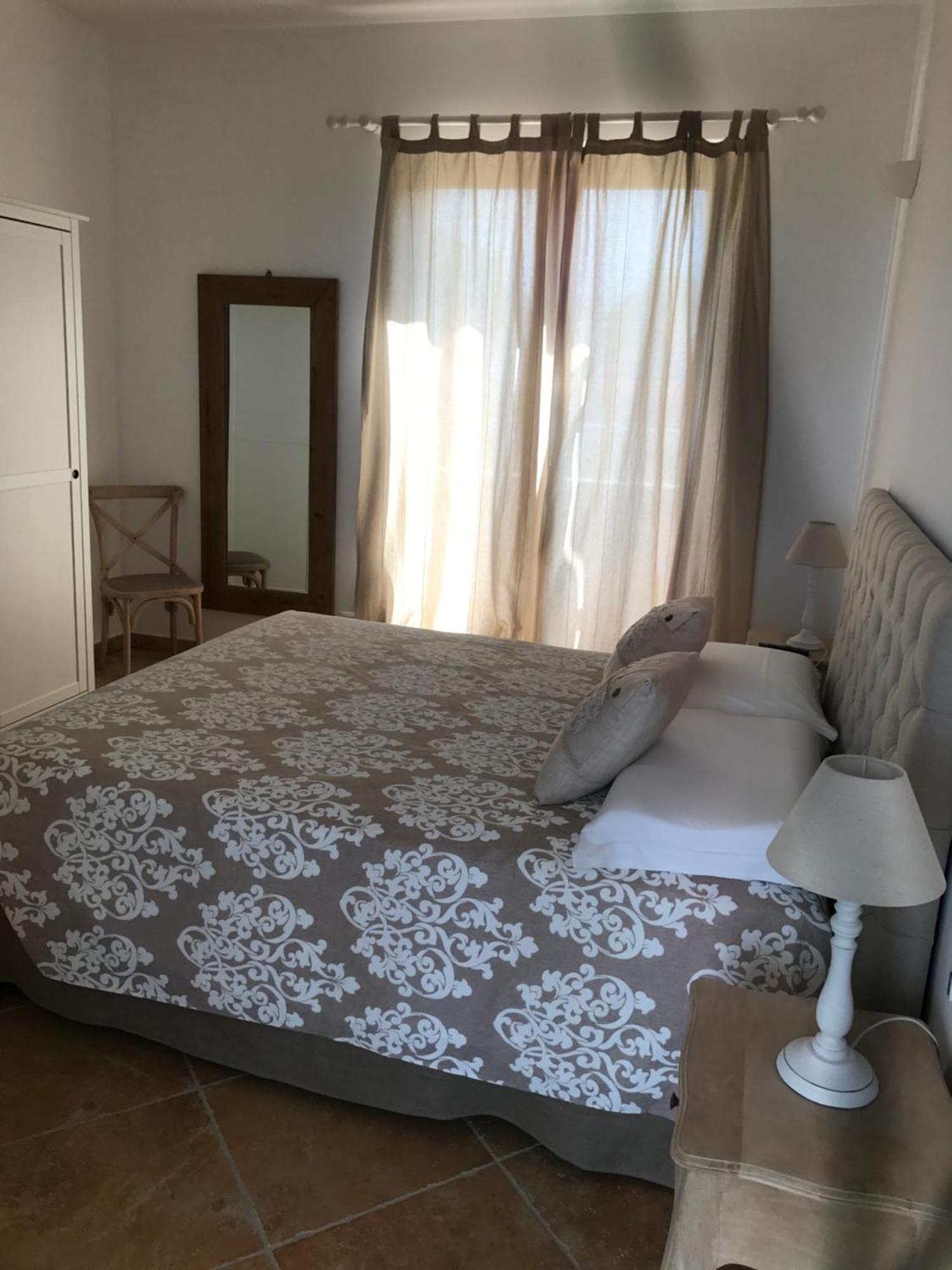 Dimora Le Ginestre Adults Only Bed & Breakfast Fasano Rom bilde